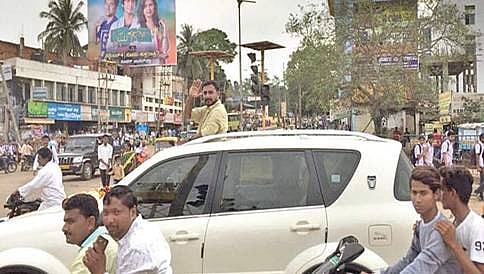 ಜಾಮೀನಿನ ನಂತರ ಅತ್ಯಾಚಾರ ಆರೋಪಿ ರೋಡ್ ಶೋ: ಮತ್ತೆ ಕಂಬಿ ಹಿಂದೆ ತಳ್ಳಿದ ಧಾರವಾಡ ಪೊಲೀಸ್!